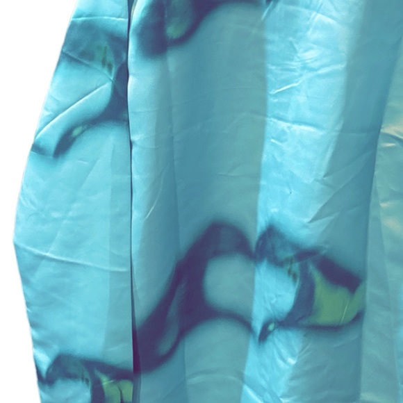 Boohoo Man Long Sleeve Satin Heart Hands Shirt - Picture 10 of 16